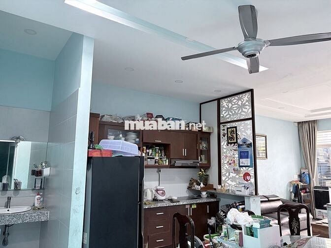 Nhà phường Phú Thuận cách PMH 500m