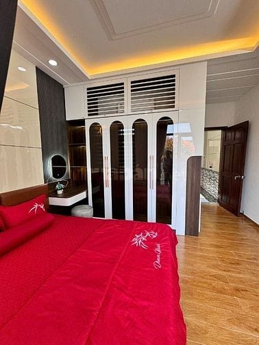 Bán nhà 4X18m đường Hoàng Bật Đạt, P. Tân Sơn, TP.HCM