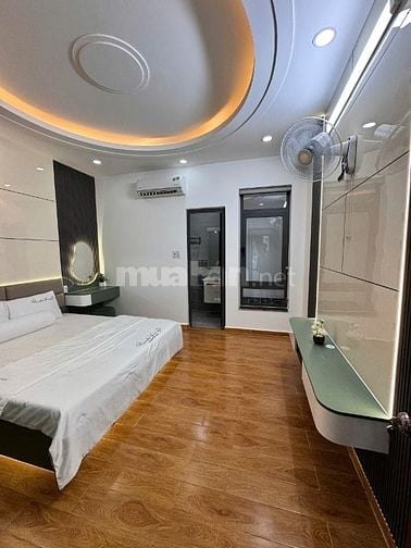 Bán nhà 4X18m đường Hoàng Bật Đạt, P. Tân Sơn, TP.HCM