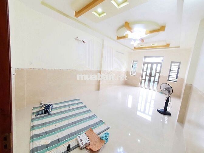 CHO THUÊ NHÀ TRỆT LẦU SÂN THƯỢNG KHU DÂN CƯ 91 B