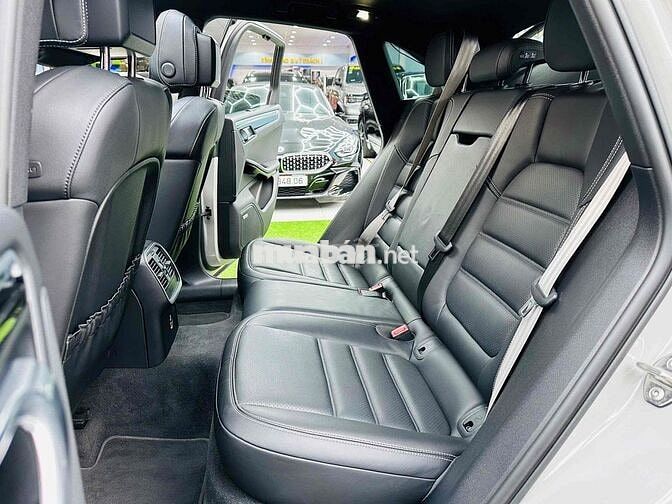 Porsche Macan S Xám Crayon Model 2022