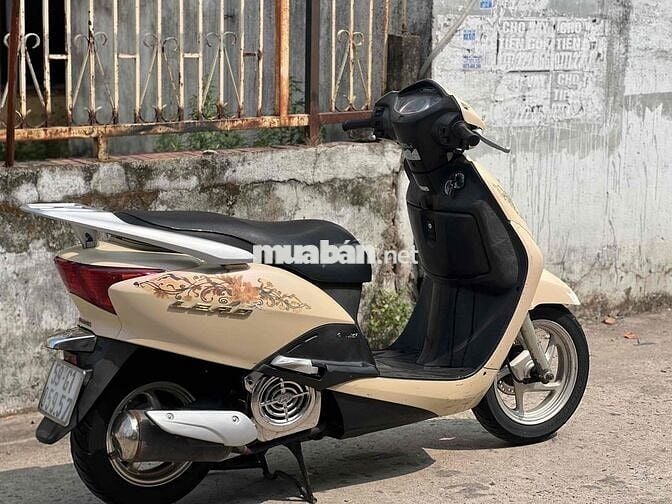 Honda Lead 2011 Vàng kem