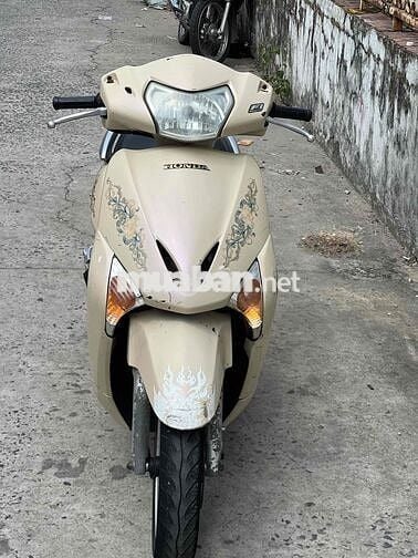 Honda Lead 2011 Vàng kem