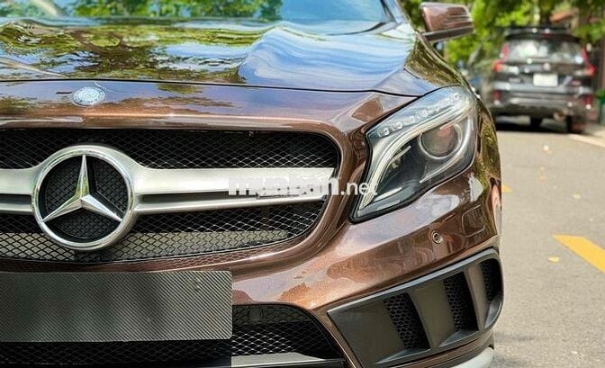 Mercedes-Benz GLA45 AMG 4Matic 2014 Nâu