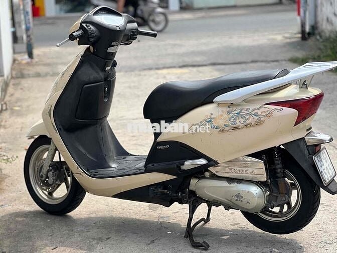 Honda Lead 2011 Vàng kem
