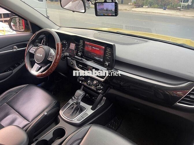 KIA Seltos 1.4 Turbo 2021 Vàng 62.000 km