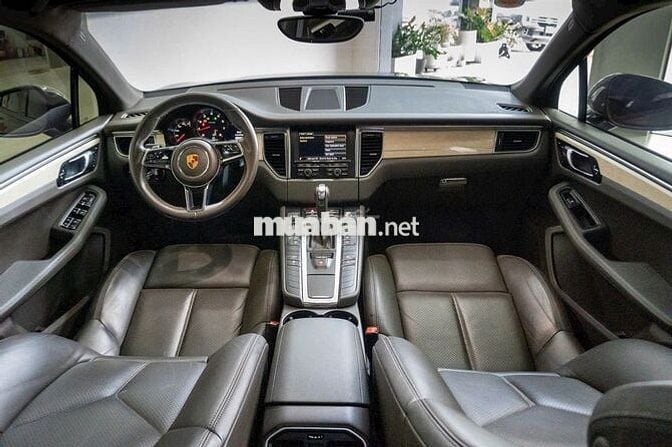 PORSCHE MACAN MODEL 2016 BIỂN HCM NHẬP ĐỨC