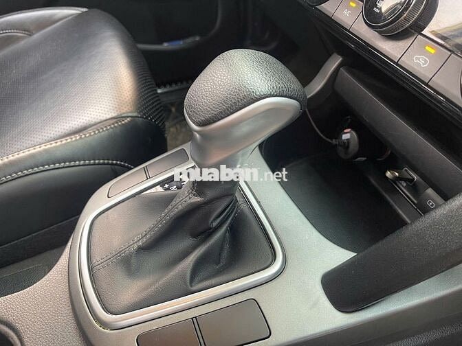 KIA Seltos 1.4 Turbo 2021 Vàng 62.000 km