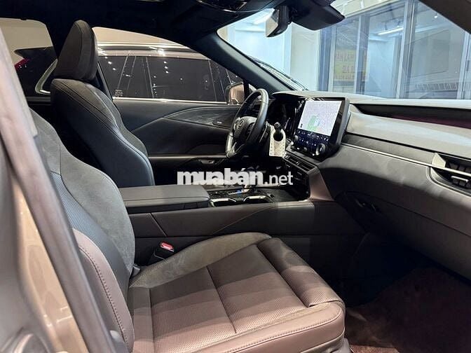 Lexus RX350 Luxury 2024 Vàng xám nhạt 3.900km