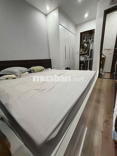 Bán chung cư MIPEC 2 ngủ - 86m2- ô tô - 9,3 tỷ