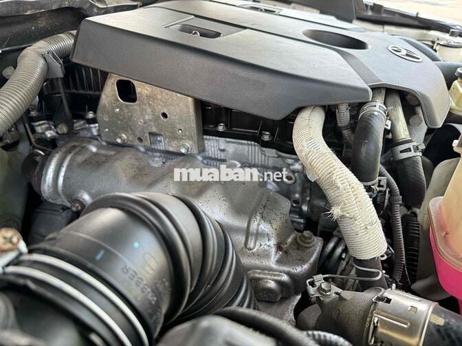 Toyota Hilux 2021 Tự động Trắng 97.000 km