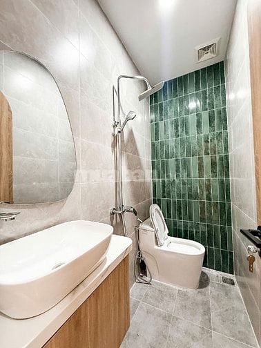 Bán nhà Mới Hẻm Võ Văn Tần, 2 Phòng ngủ, Full nội thất, Vào ở liền