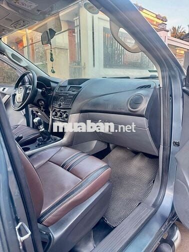 Mazda BT-50 2018 Số sàn Xám