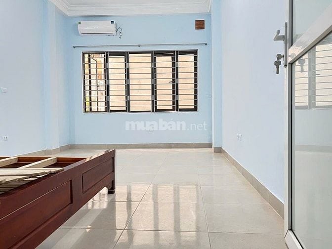 Cho thuê nhà nguyên căn ngõ Gốc Đề .giá 12tr/ tháng 