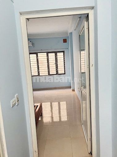 Cho thuê nhà nguyên căn ngõ Gốc Đề .giá 12tr/ tháng 