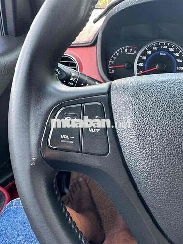 Hyundai i10 2017 Full 68000 km Trắng