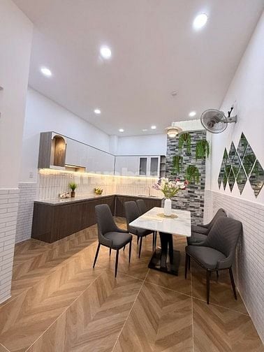 MẶT TIỀN KDC BÌNH HƯNG, 500M RA TẠ QUANG BỬU,10PH TỚI Q5, DT 72M2