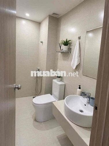 CHỦ HẠ GIÁ CẦN BÁN NHANH CĂN NERA TOÀ A VIEW HỒ BƠI FULL NỘI THẤT