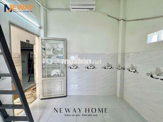 PHÒNG TRỌ CÓ GÁC NGAY TRUNG TÂM TÂN PHÚ SẴN MÁY LẠNH