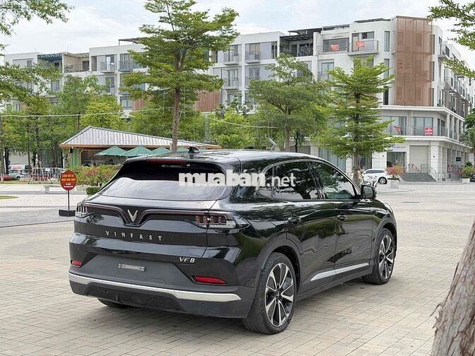 VF8 Plus 2022 mua đứt Pin đẹp xuất sắc