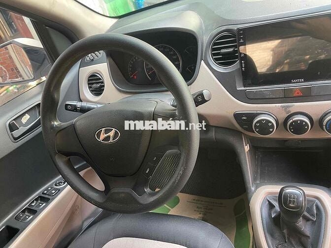 Hyundai Grand i10 Trắng Số sàn