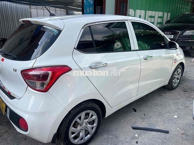 Hyundai Grand i10 Trắng Số sàn