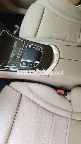 Mercedes-Benz GLC200 2021 Đen 31000 miles