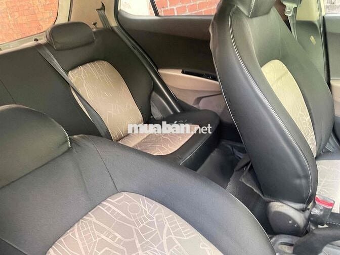 Hyundai Grand i10 Trắng Số sàn