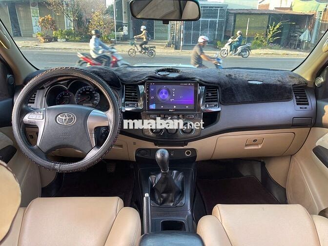 Toyota Fortuner 2015 máy dầu, số sàn, chất xe đẹp