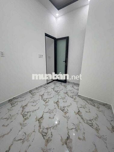 Chính chủ bán nhà đẹp xây kiên cố..Cách xe hơi 20m, ko quy hoạch