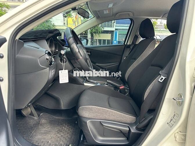 Mazda Mazda 2 1.5 AT 2024 Trắng 15.000 km