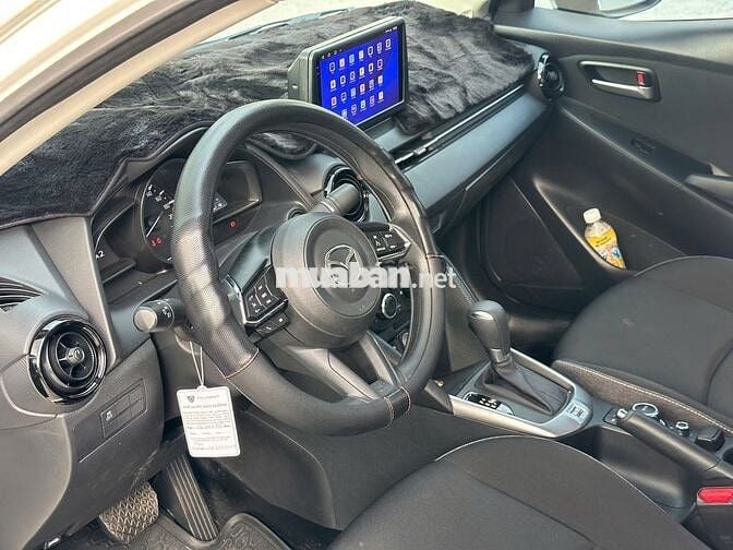 Mazda Mazda 2 1.5 AT 2024 Trắng 15.000 km
