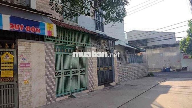 Bán Nhà Chiến Lược 28m2 4 Tầng HXH Giá 2Tỷ490tr