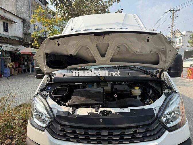 Xe khách Iveco 16 chỗ 2022 Trắng 50.000km