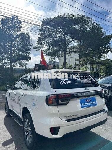 Ford Everest Titanium 4x4 2024 Trắng 83.000km
