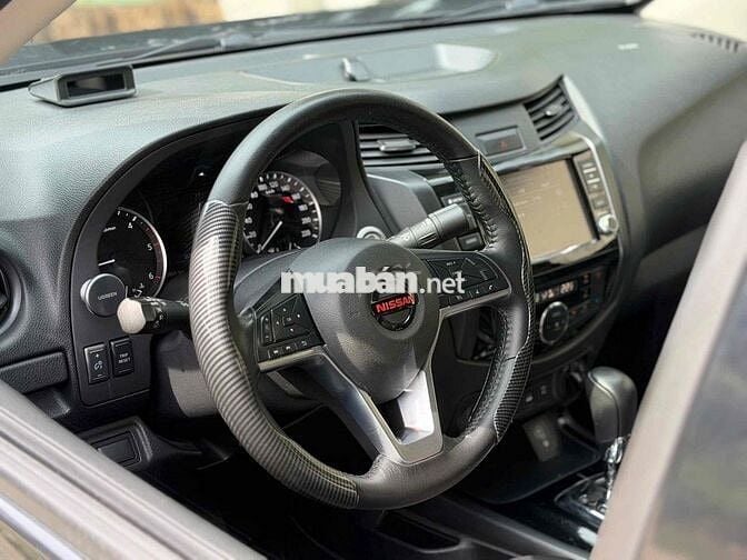 Nissan Navara 2022 4x4 Tự động Đen