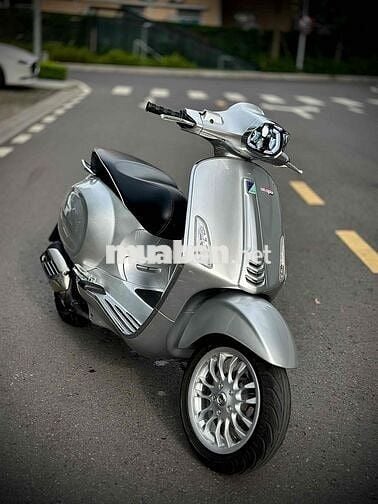 Piaggio Vespa Sprint 125 Iget 2017 Bạc 26000 km