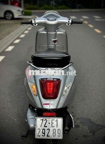 Piaggio Vespa Sprint 125 Iget 2017 Bạc 26000 km