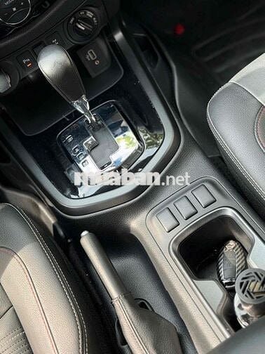 Nissan Navara 2022 4x4 Tự động Đen