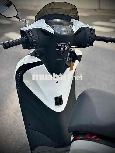 Honda SH 125i Trắng 26.000 km