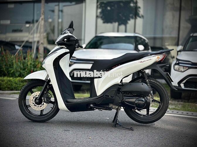 Honda SH 125i Trắng 26.000 km