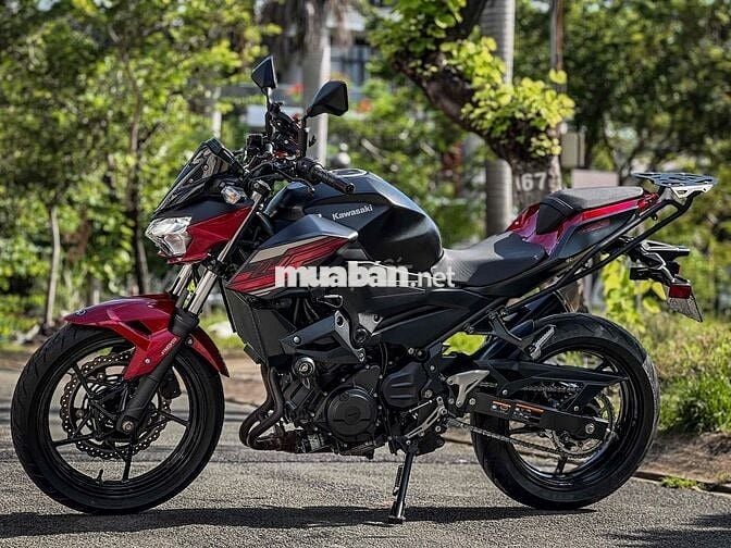 Kawasaki Z400 2022 Đỏ, Đen 3.700km, có giao lưu xe