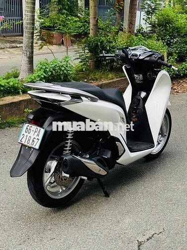 Honda SH 125i ABS 2024 Trắng đen