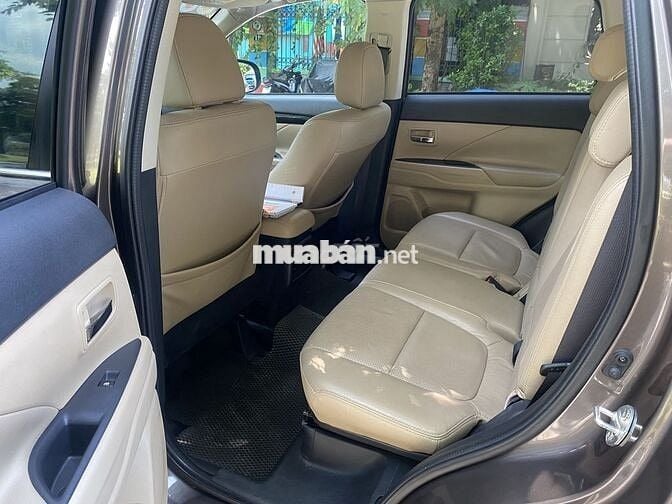 Mitsubishi outlander 2 cầu Siêu đẹp