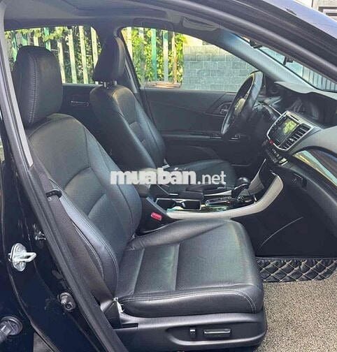 Honda Accord 2018 Tự động Xăng 80.000 km Đen