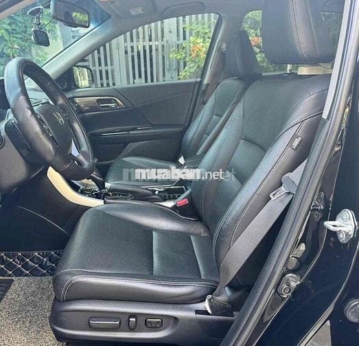 Honda Accord 2018 Tự động Xăng 80.000 km Đen