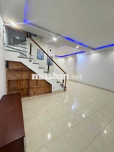 Nhà trệt lầu 6,3x11m 4phòng 2wc 2máy lạnh KDC Hoàng Quân Cái Răng