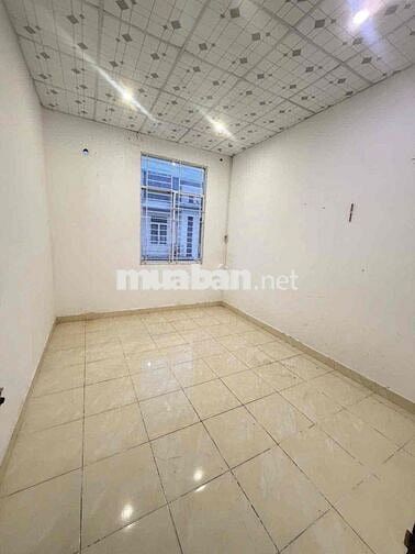 Nhà trệt lầu 6,3x11m 4phòng 2wc 2máy lạnh KDC Hoàng Quân Cái Răng