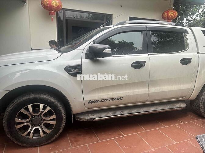 Ford Ranger Wildtrak 3.2 Trắng