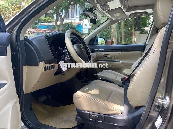 Mitsubishi outlander 2 cầu Siêu đẹp